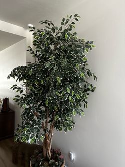 7 Foot Artificial Tree