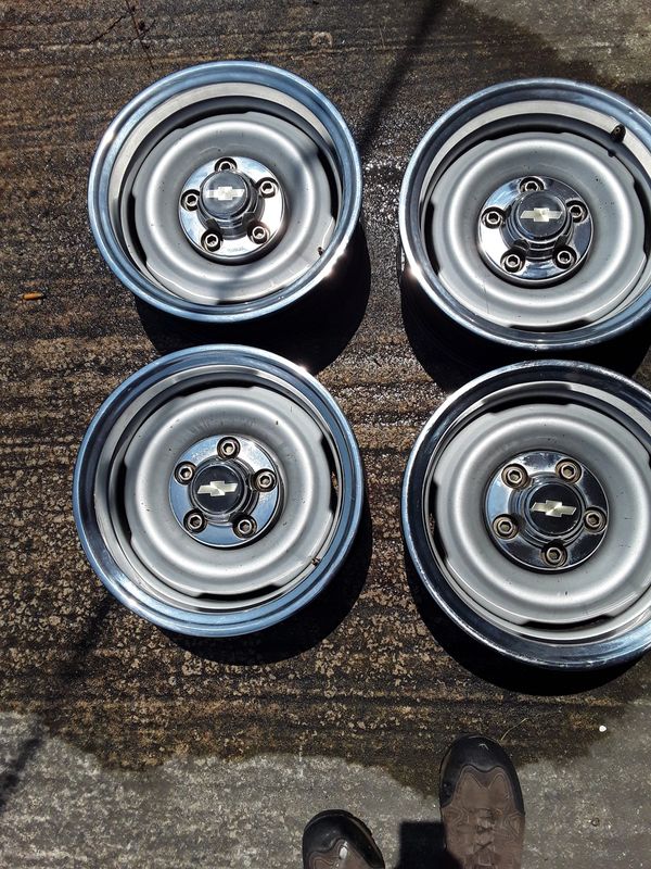 Chevrolet Rims..Beauty rings and Center caps, 15" 5 bolt for Sale in