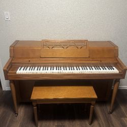 Yamaha Piano
