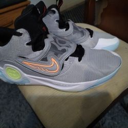 Nike KD Trey 5