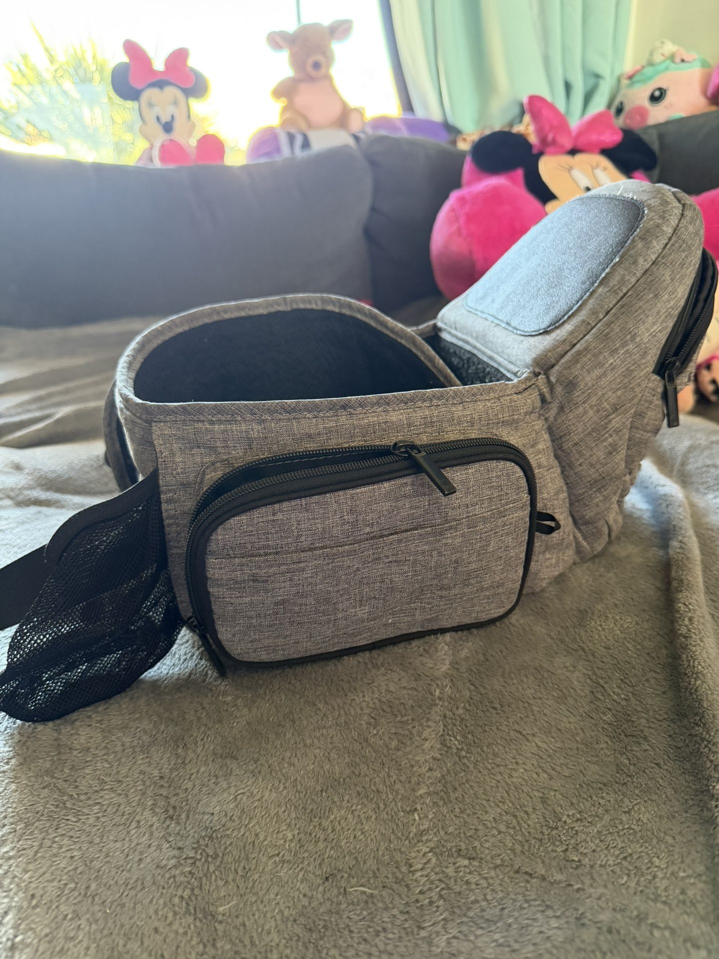 tush baby carrier in excellent condition 