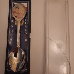Souvenir Silver Plated Spoon Featuring Prague. In (Cracked Top) Case.