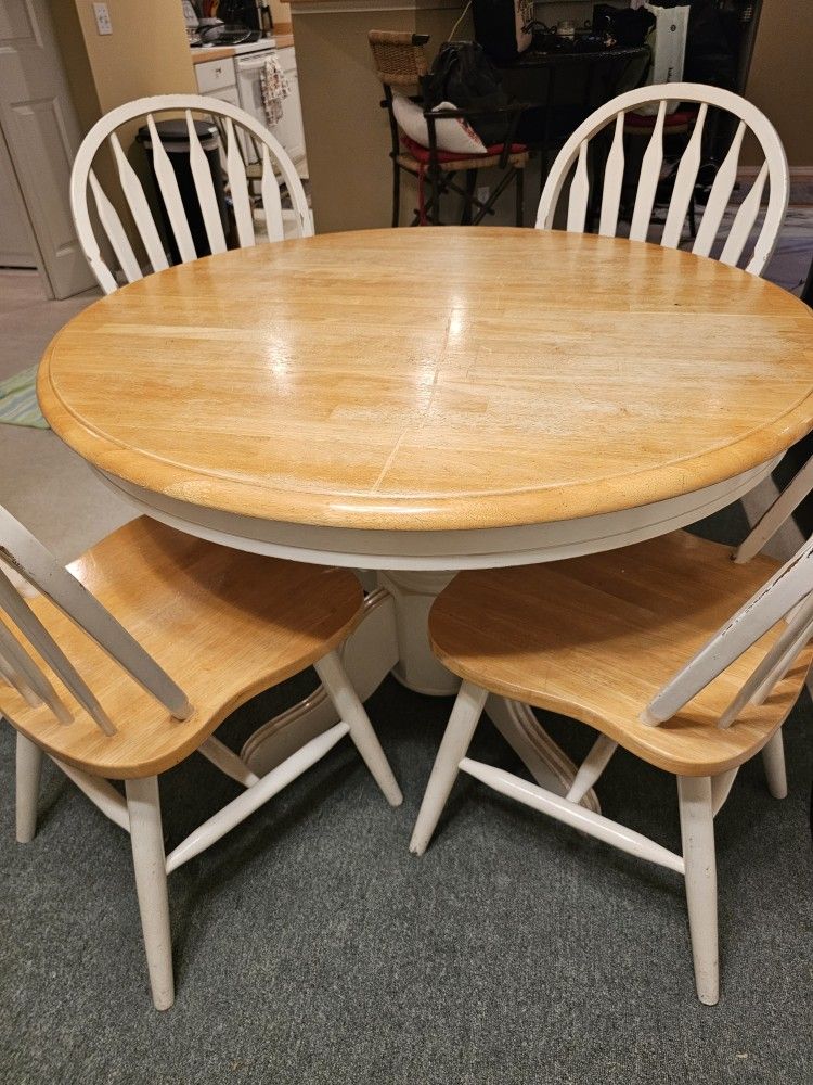 Wooden White Kitchen Table & 4 Chairs