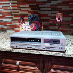HITACHI  HTA-35F  STEREO TUNER AMPLIFIER 
