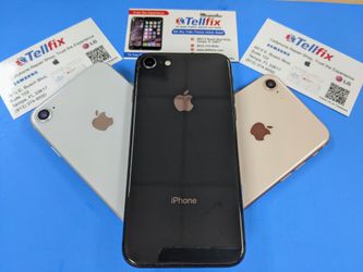 iPhone 8 📳 64GB. Factory Unlocked 🔓 Like new 🎁 With warranty 🧾