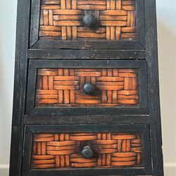 $20 OBO - End Table L 23 1/2” x W 14 1/2”