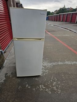 Refrigerator