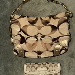 Vintage Coach Carly Hobo Handbag 