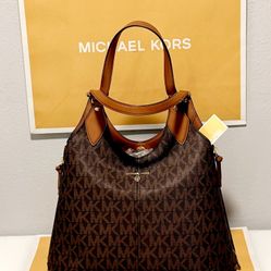 NEW AUTHENTIC MICHAEL KORS PURSE $90 OBO