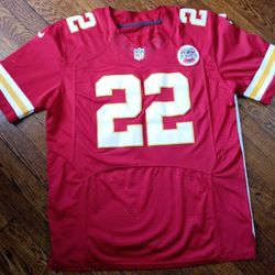 Nike Mens Large Kansas City Chiefs #22 (Marcus Peters) Jersey