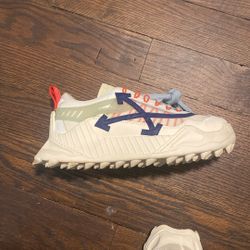 Off White Odsy-1000