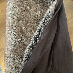 Nice Faux Fur Throw