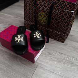 Tory Burch Sandles