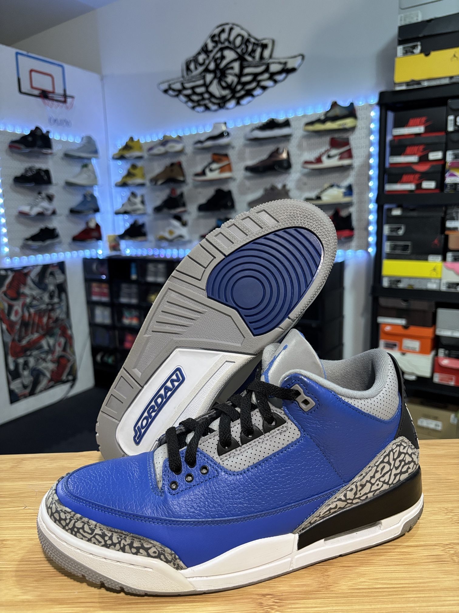 AIR JORDAN 3 RETRO “ROYAL” SIZE 9.5