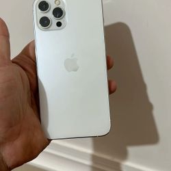 iPhone 15 Pro Max 256GB – White • Unlocked • Like New