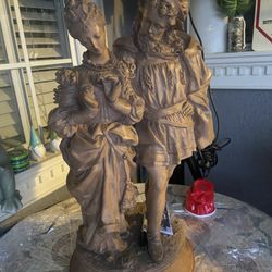 This item is a terracotta figural group sculpture depicting a couple in Renaissance-style attire, resembling a "Romeo and Juliet" scene often associat