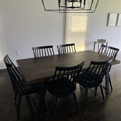 Table And Chairs 
