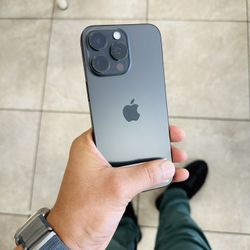 iPhone 15 Pro Max Spectrum