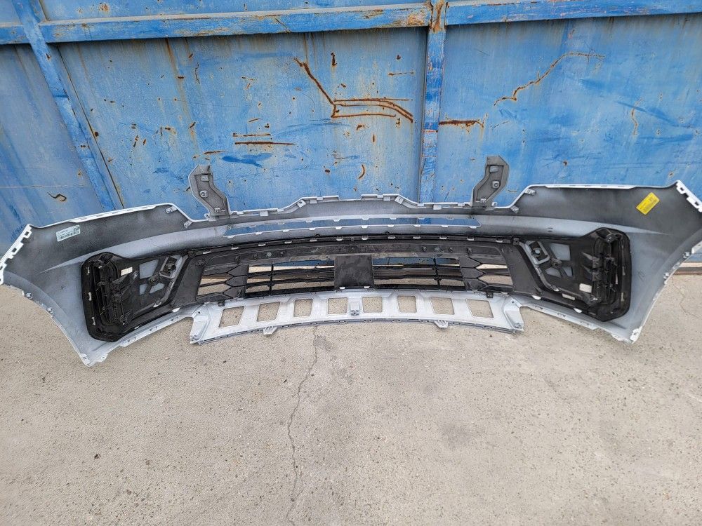 Kia sorento front bumper cover