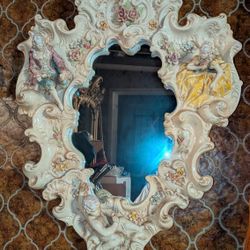 Mid-20th Century Italian Capodimonte  Porcelain Mirror with Flowers and Cherubs