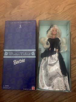 New 1995 Winter Velvet Barbie Doll Avon Exclusive 1st in Series Mattel