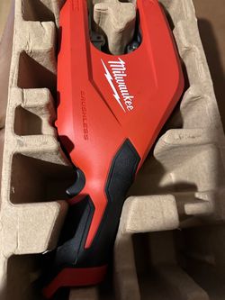 Milwaukee m12 Brushless 1–1/4. —-2”.   Copper Tubing cutter. Tool only