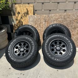 4 Truck Rims And Tires Fit Not Sure What They Fit Tires 60 Percent Still Good 