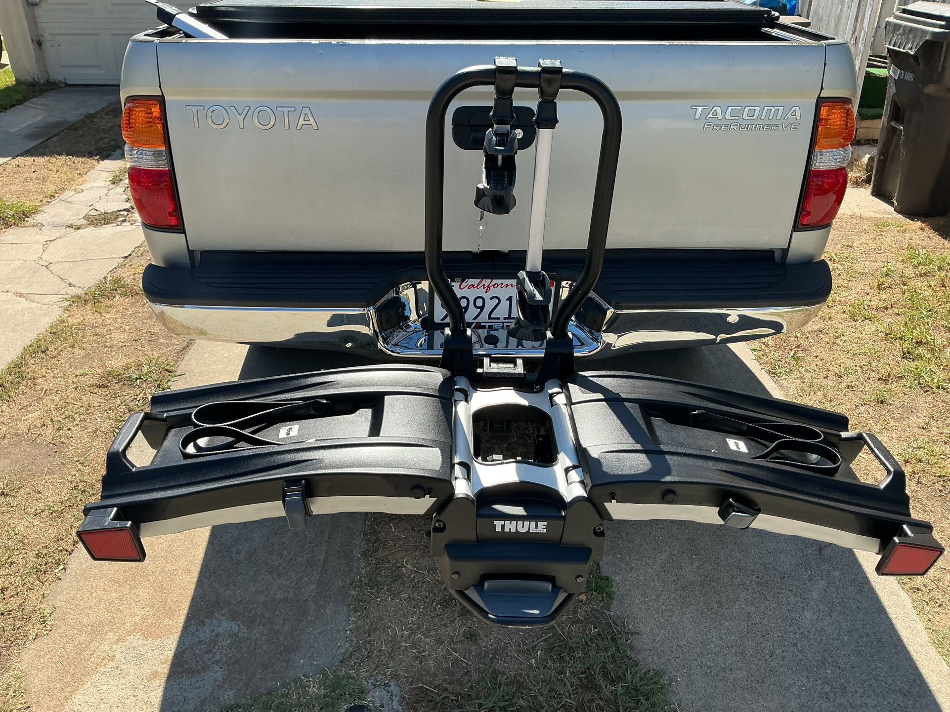 Thule EasyFold XT2 Rack - E-bike Ready ** Excellent Condition **