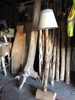 Dead diamond willow lamp