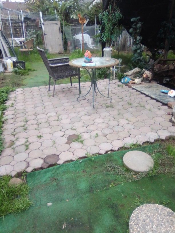 Locking Octagon Pavers