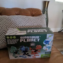 Dinosaur Planet DIY