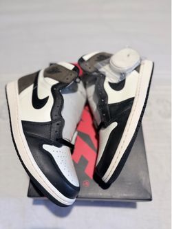 Air Jordan 1 High OG “Mocha” size 10M