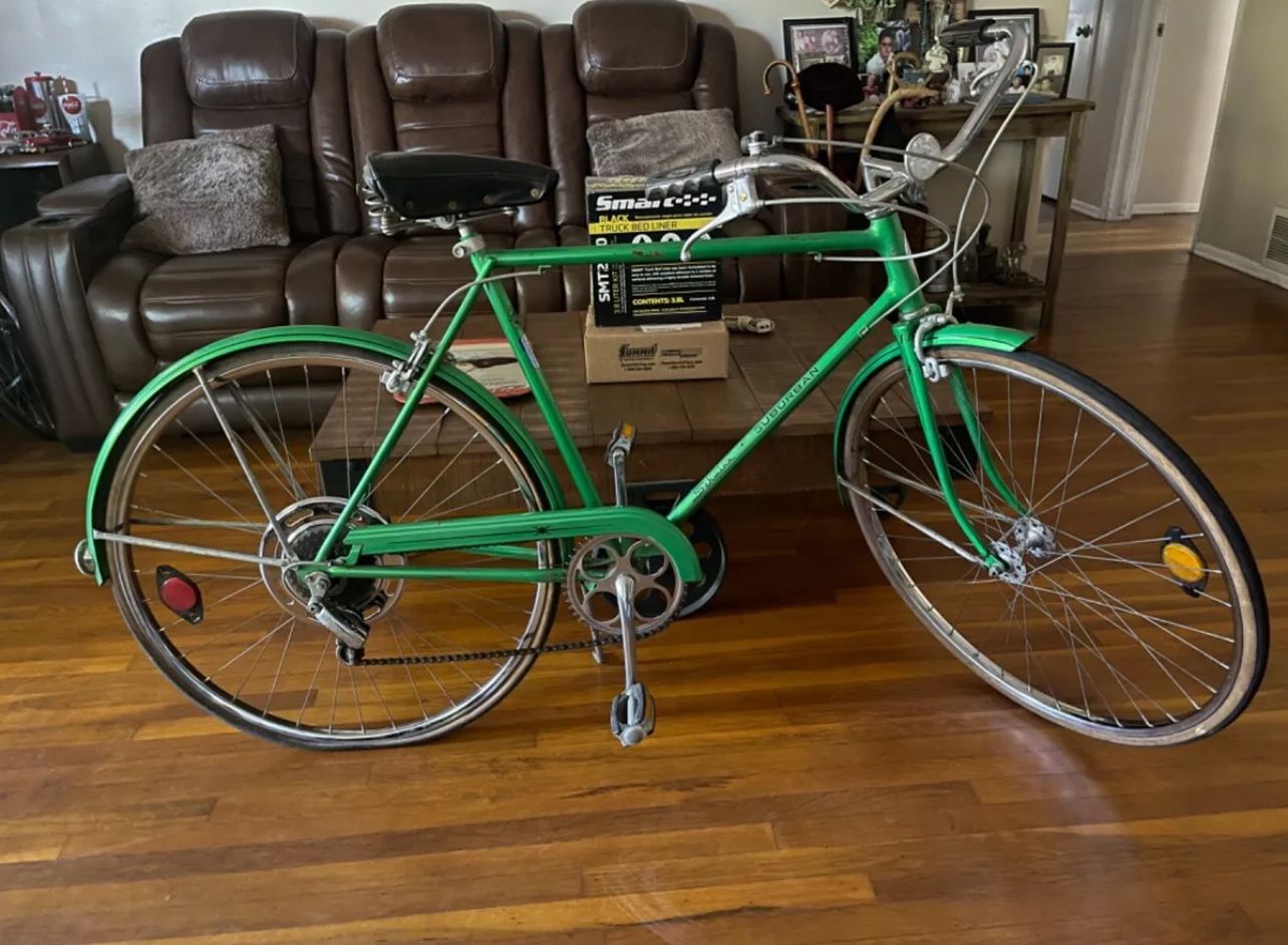 schwinn bicycle suburban Hybrid Bike, 26 Inch Mens and Womens Bike, 7-Speed Hybrid Bicycle, Front and Rear Linear Pull Brakes, Ergonomic Grips, Comfort Frame, Large Cushioned Seat, Fenders, Adult 1972 Schwinn Bike Suburban Schwinn