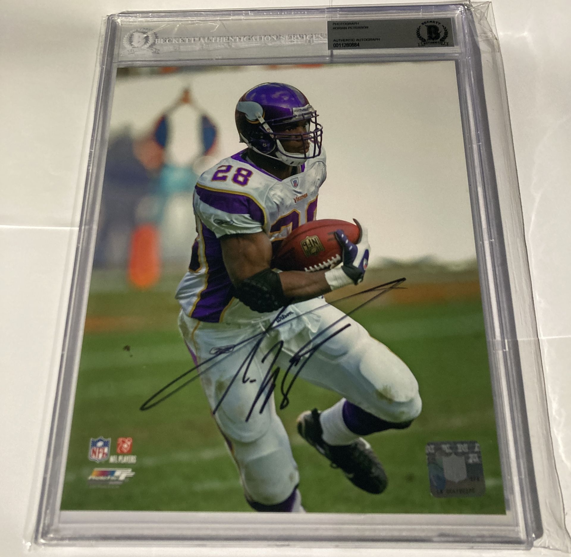 Adrian Peterson Encapsulated Autograph 8x10 Photo Beckett Authentic Vikings