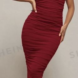 Large Rushed Dress Red