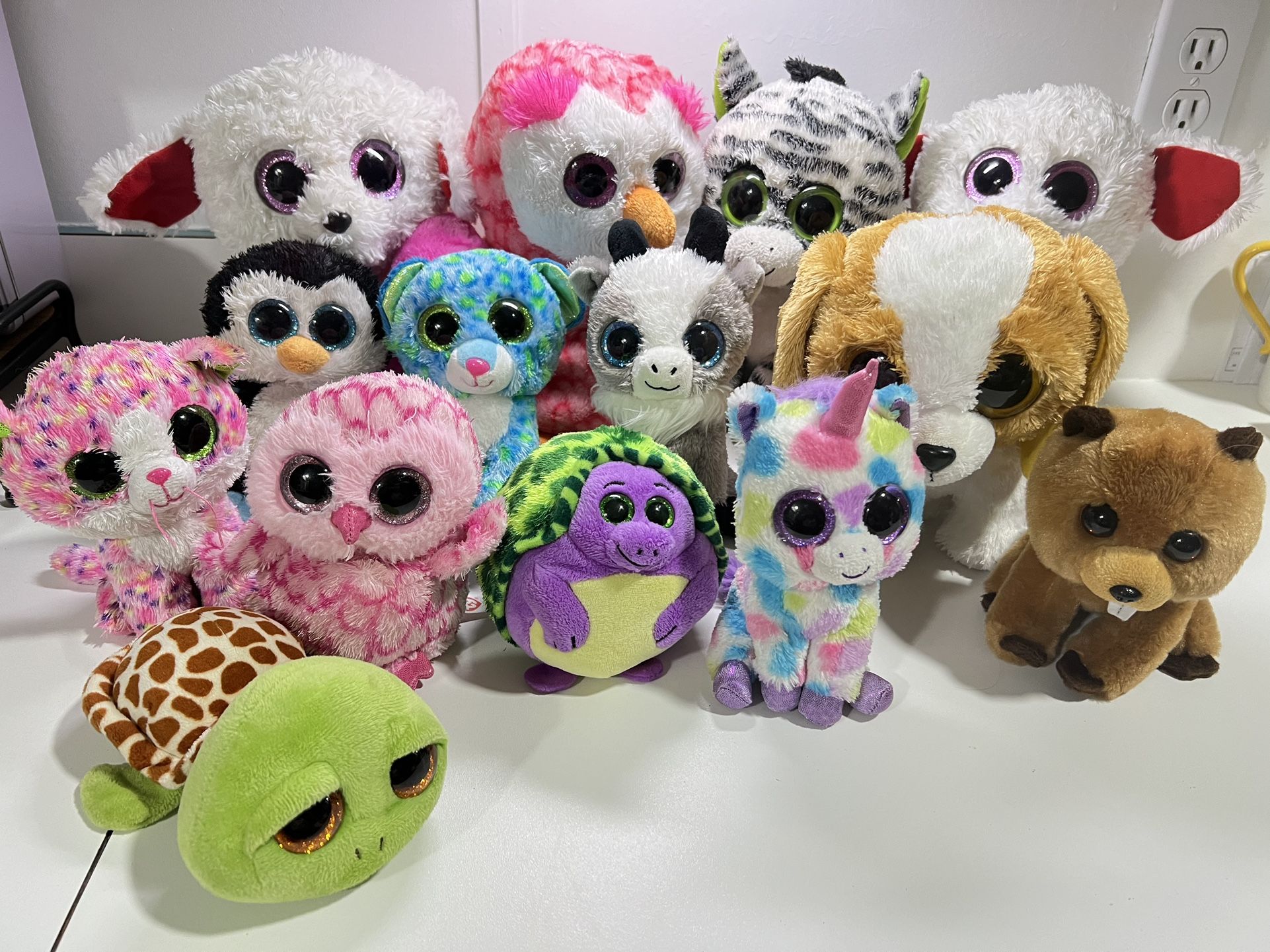 Beanie lot 14 pieces Lot of TY plushies