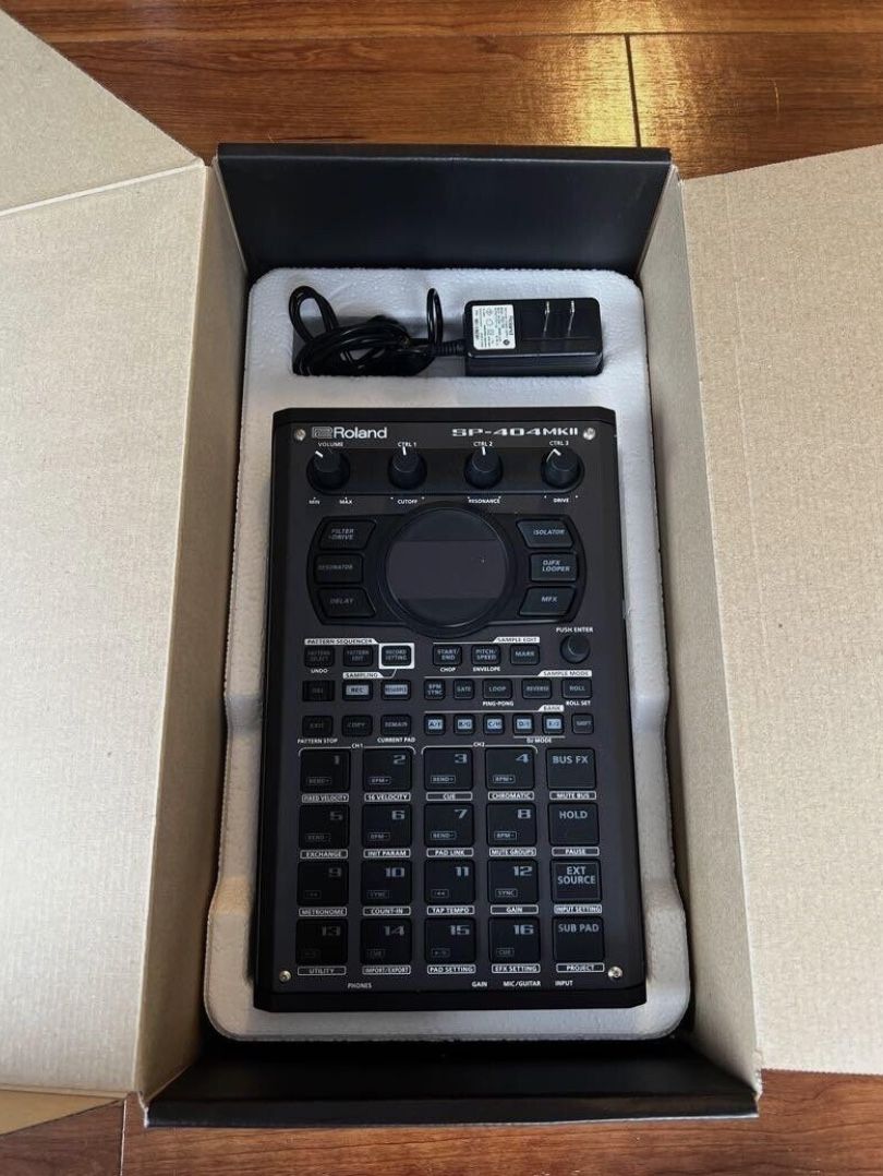 ROLAND SP-404 MK2 (New)