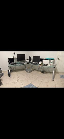 L shape corner desk L shape corner desk