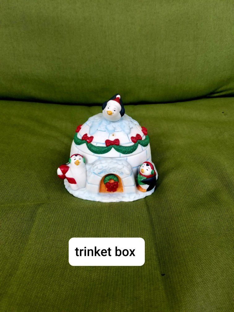 Trinket box 