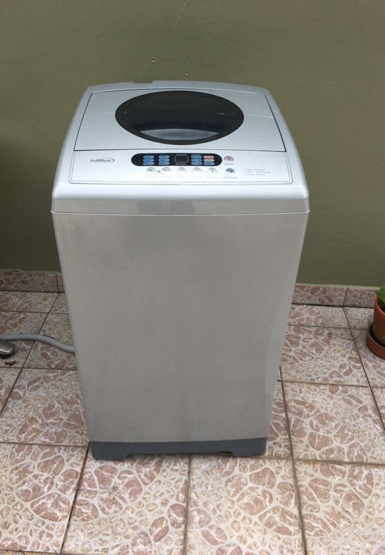 Washing machine apartment size