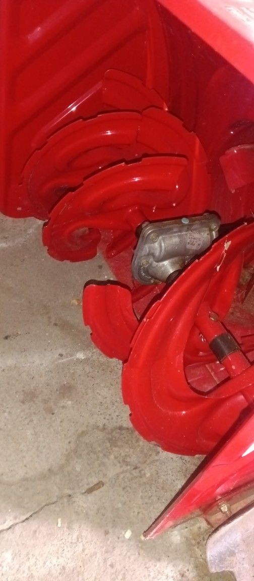 Brand New 24" Snowblower