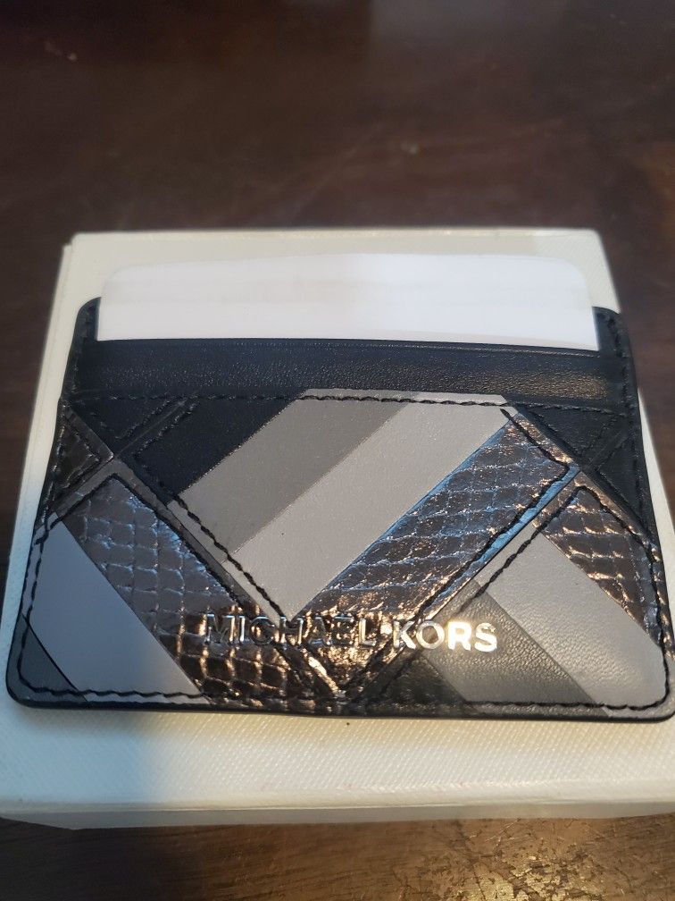 Michael Kors Wallet 15$ Obo