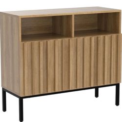 Oak Fluted Cabinet (set of two)