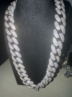 Moissanite Cuban necklaces