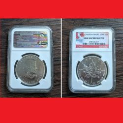 2013 Canadian Silver Maple Leaf Coin - NGC Uncirculated Gem - Collectors Item
