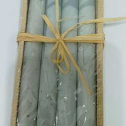 Box of 4 Christmas 🎄 Candles 50% Off Sale