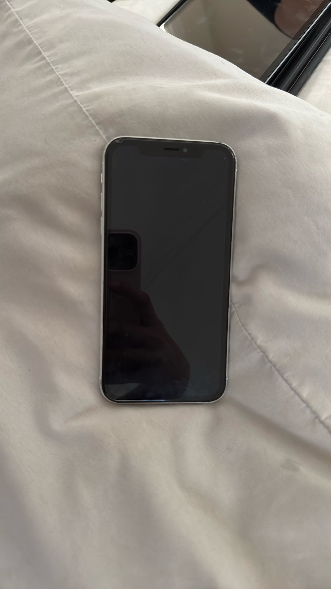 iphone selling for parts