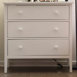 3 Drawers Dresser 