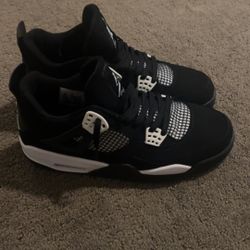 Jordan 4s White Thunder 