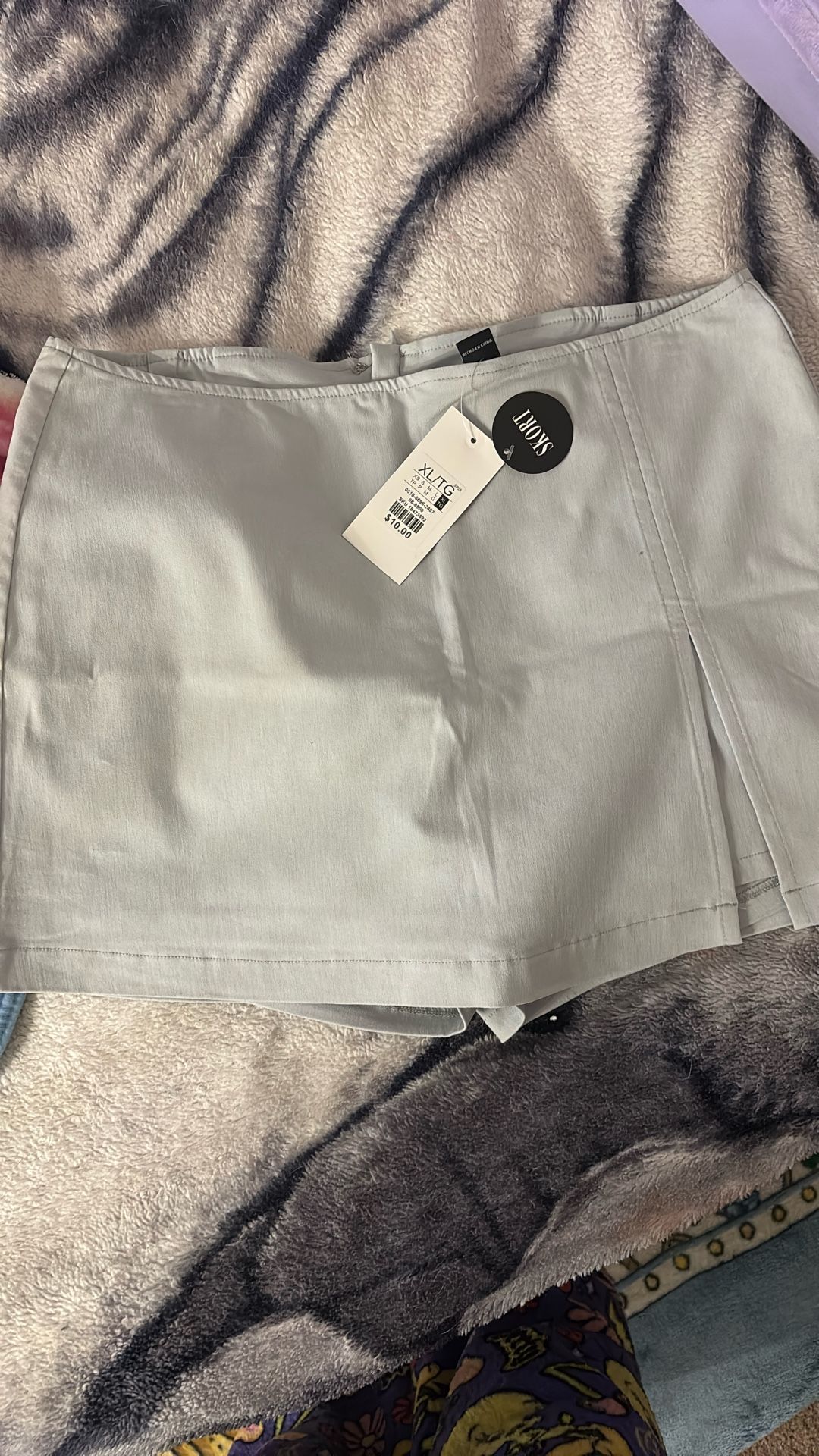 Skirt With Shorts XL